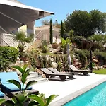 Girassol Met Zwembad Vakantiehuis