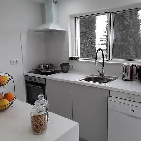 Holiday home Girassol Met Zwembad Alcantarilha