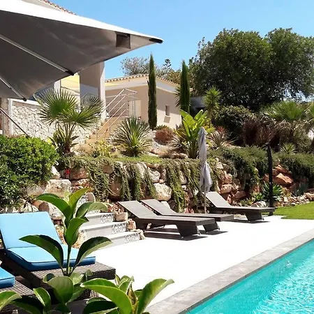 Girassol Met Zwembad Holiday home