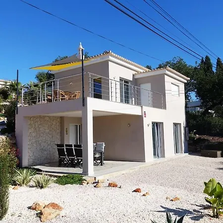 Hébergement de vacances Girassol Met Zwembad *