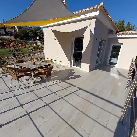 Girassol Met Zwembad Vakantiehuis *