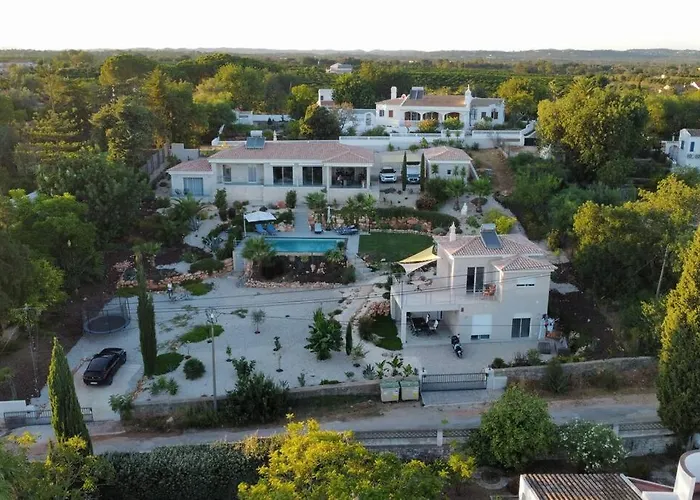 Hébergement de vacances Girassol Met Zwembad Alcantarilha