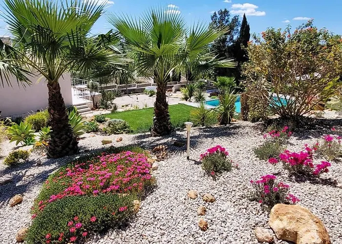 Hébergement de vacances Girassol Met Zwembad