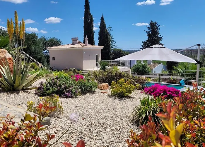 Hébergement de vacances Girassol Met Zwembad