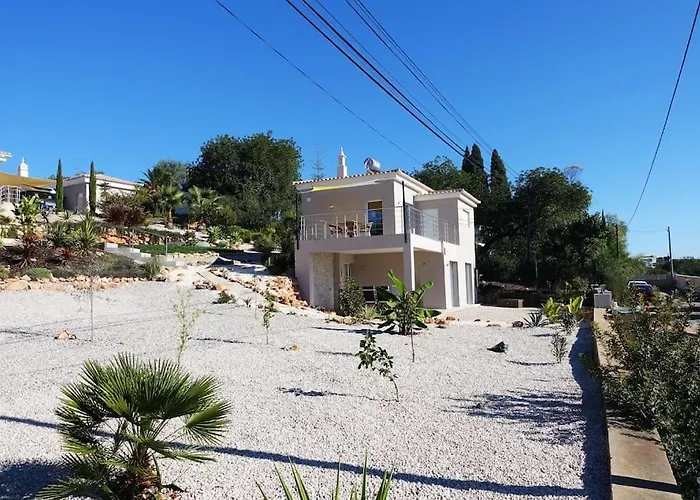 Girassol Met Zwembad אלקנטרילה